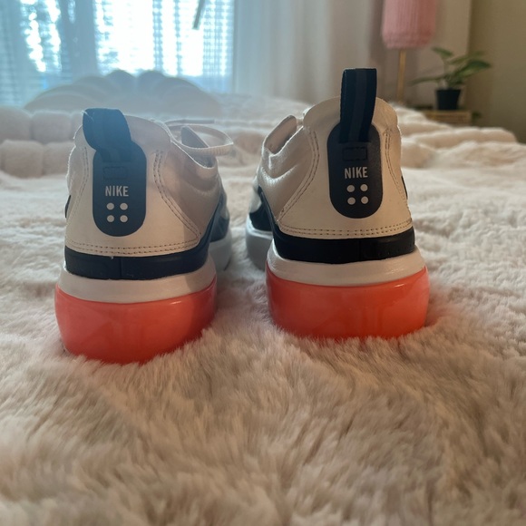 Womens Nike Air Max Sneakers Size 9 - Picture 13 of 14